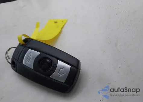 2006 BMW 325I z USA, uszkodzony, nr VIN WBAVB13576KR65882